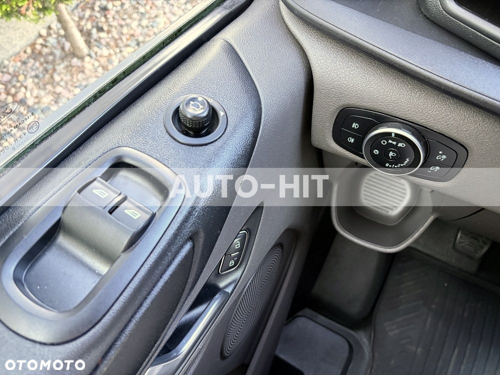 Ford Transit - 27