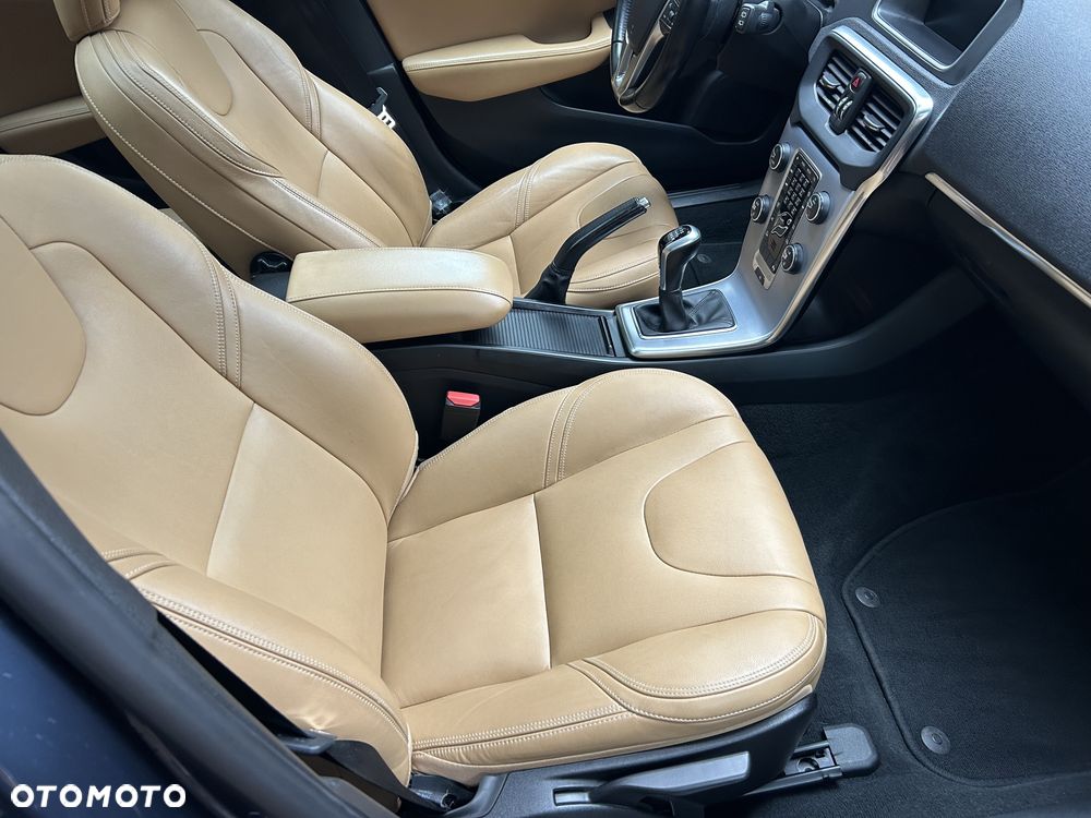 Volvo V40 D3 Drive-E Inscription - 15