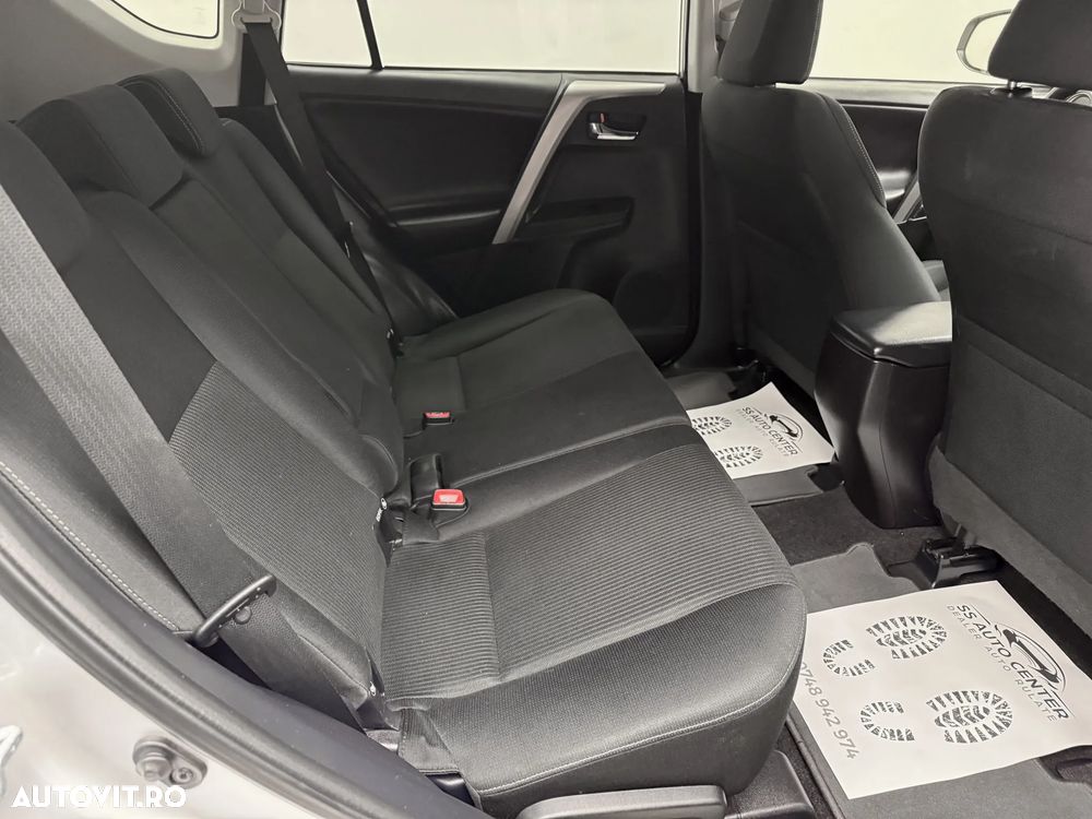 Toyota RAV4 2.2 D-4D 4x4 Automatik Life - 16