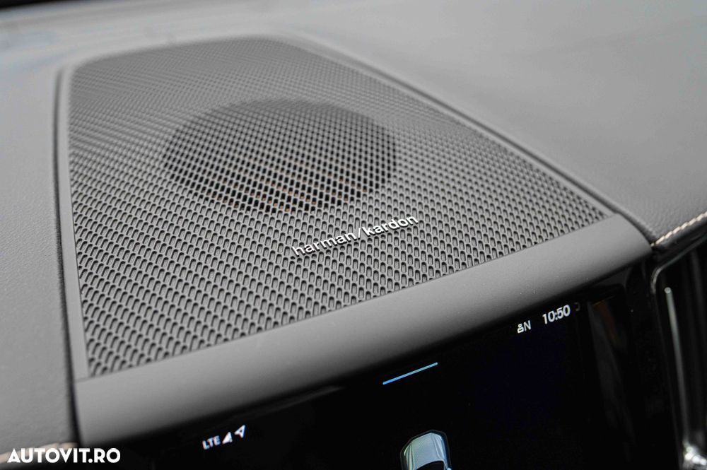 Volvo XC 60 T8 Twin Engine AWD R-Design - 35