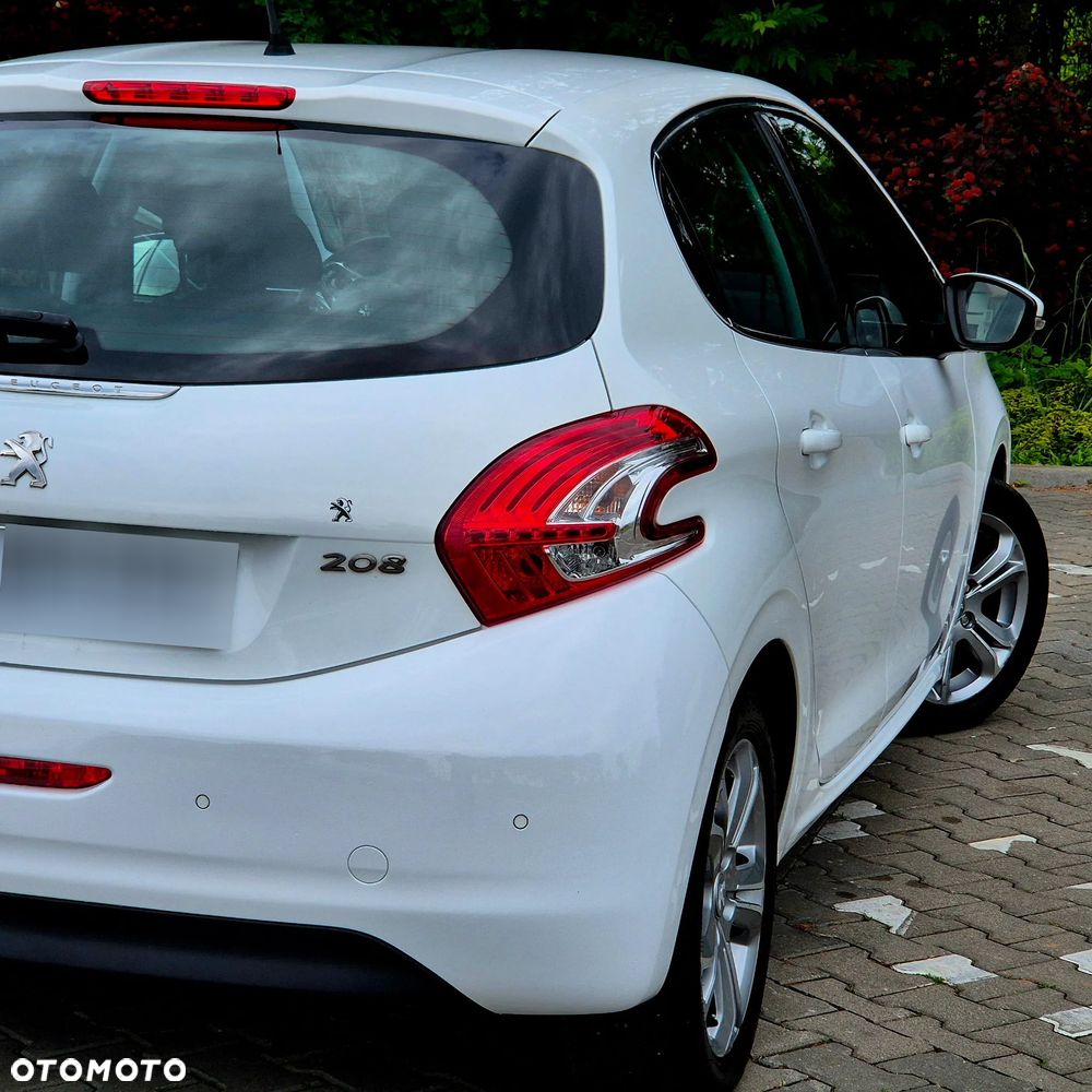 Peugeot 208 - 19