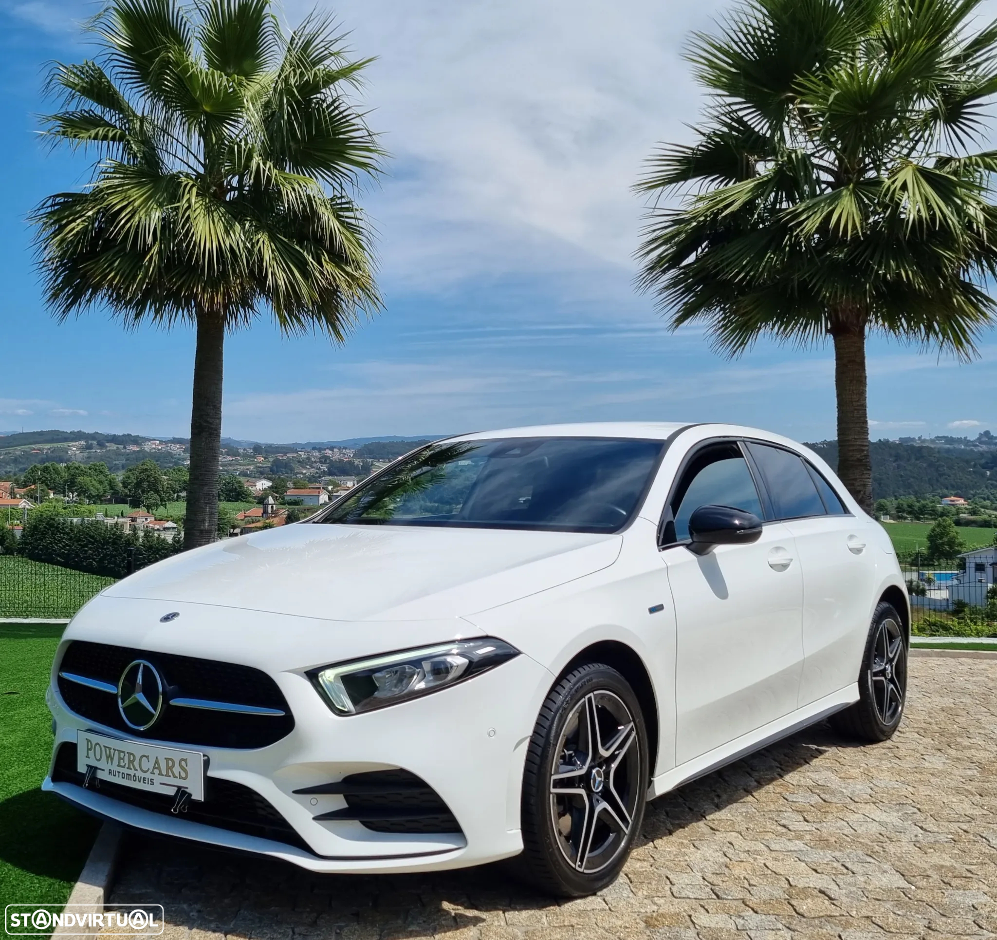 Mercedes-Benz A 250 e AMG Line - 2