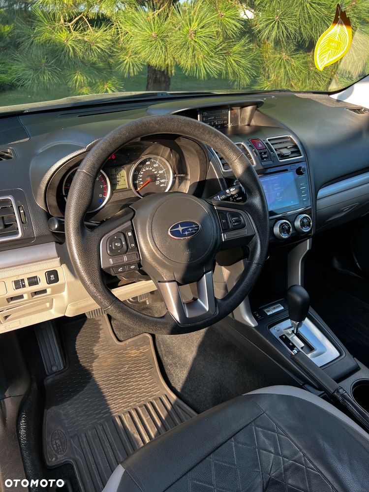 Subaru Forester 2.5 X Limited - 12