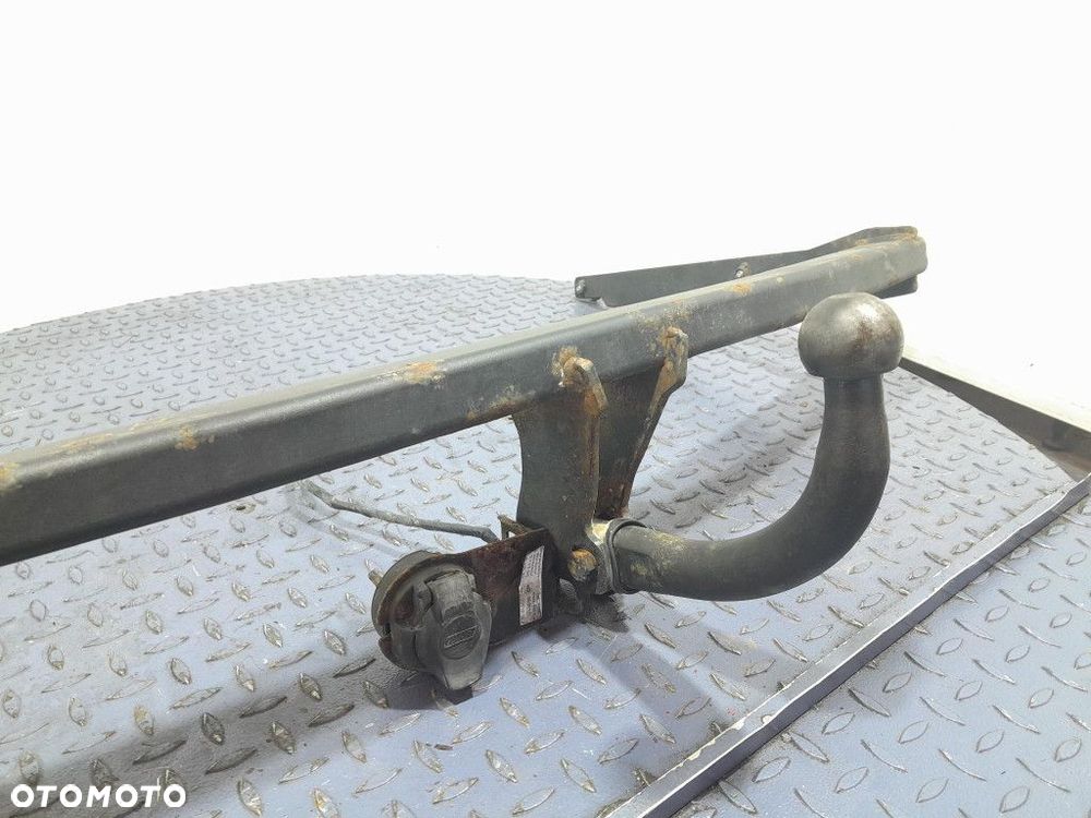 FORD FOCUS MK2 HB HAK DO PRZYCZEPY - 3