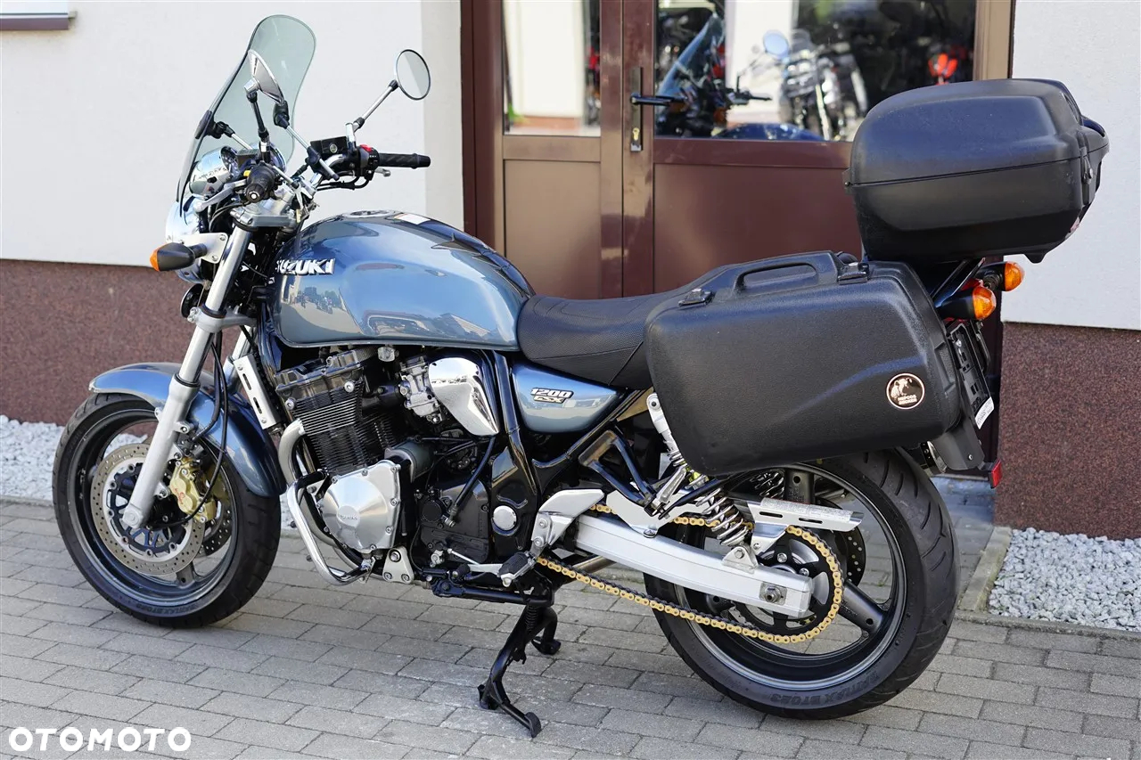Suzuki GSX - 20
