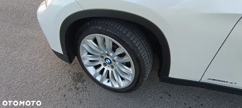 BMW X1 sDrive18d Sport Line - 24