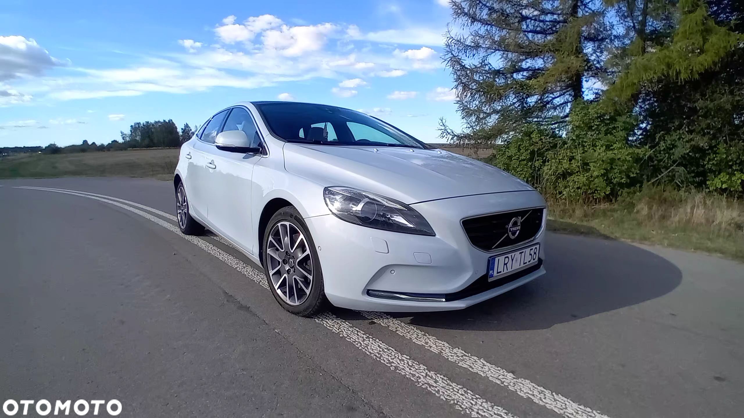 Volvo V40 D4 Drive-E Ocean Race - 1