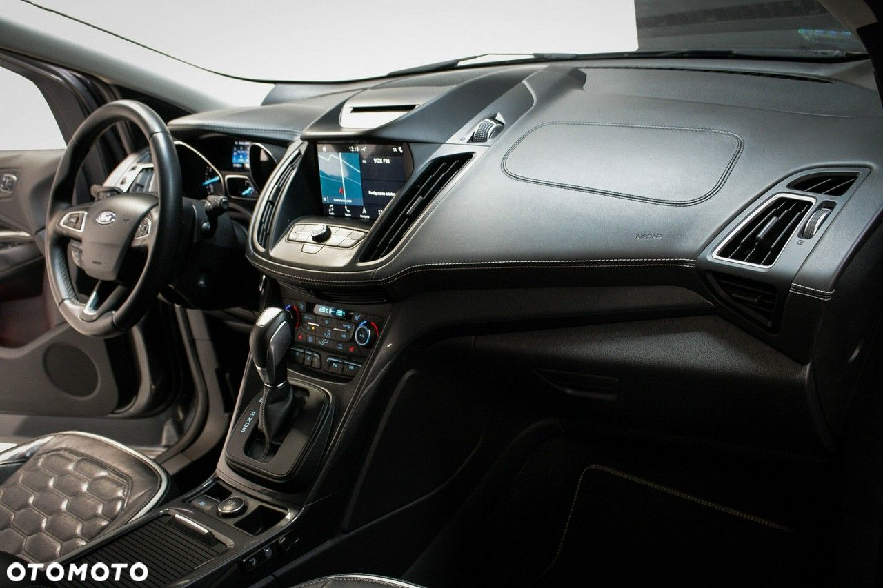 Ford Kuga - 24