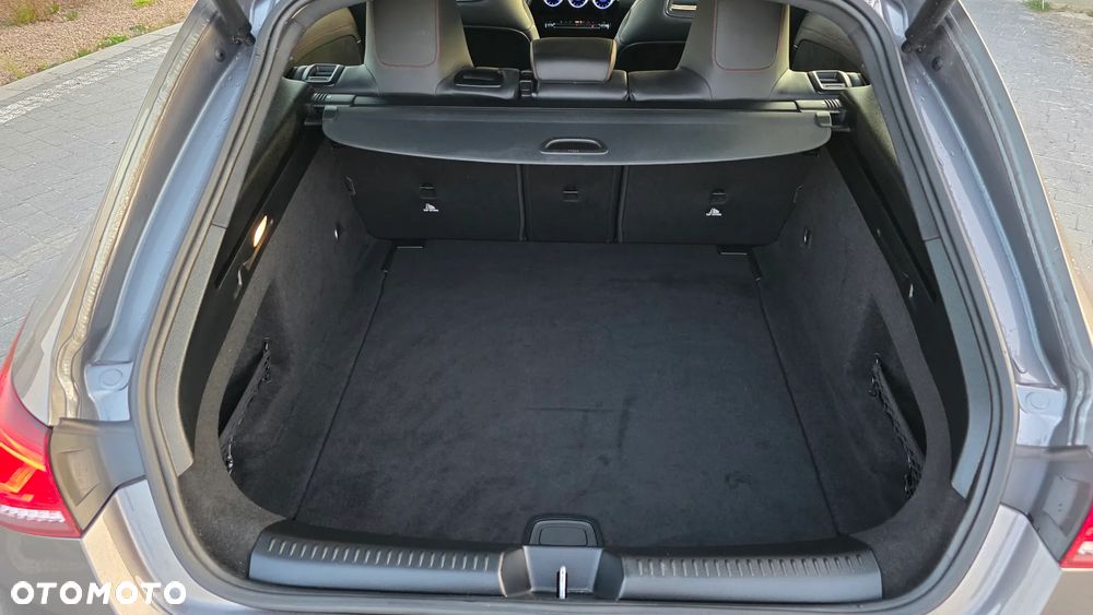 Mercedes-Benz CLA 180 7G-DCT AMG Line - 26
