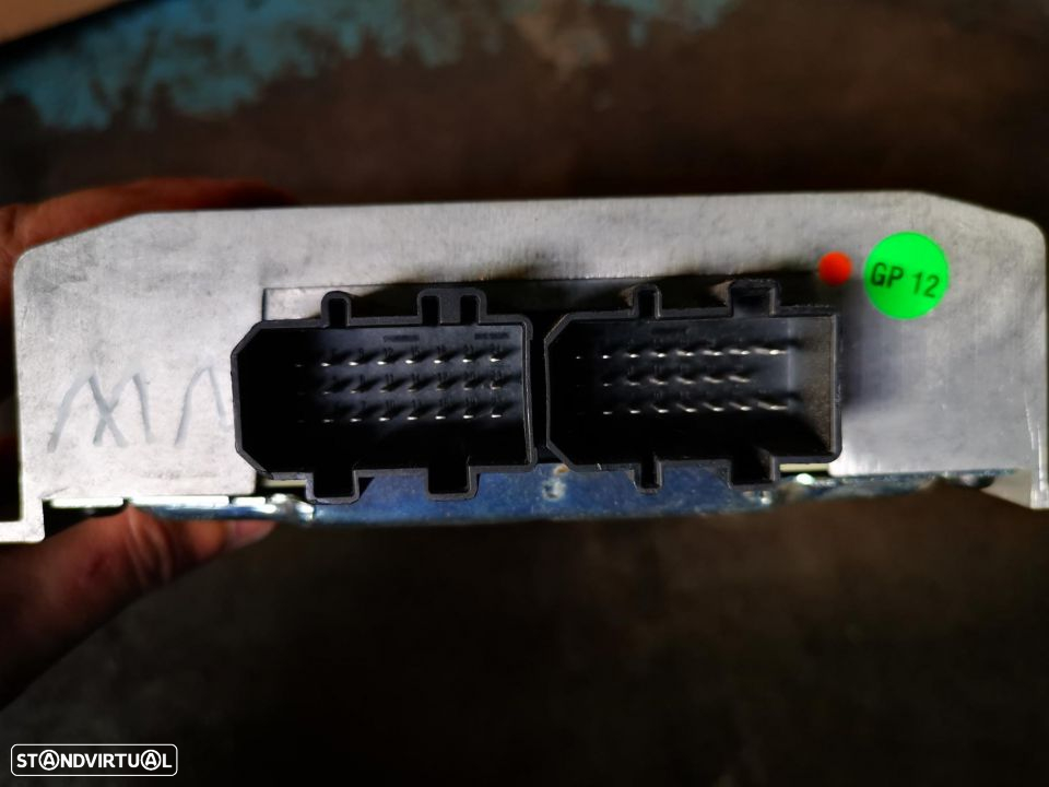 VW EOS AMPLIFICADOR RADIO - A002 - 2