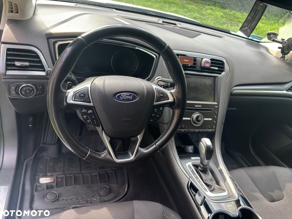 Ford Mondeo 2.0 TDCi Titanium PowerShift - 10