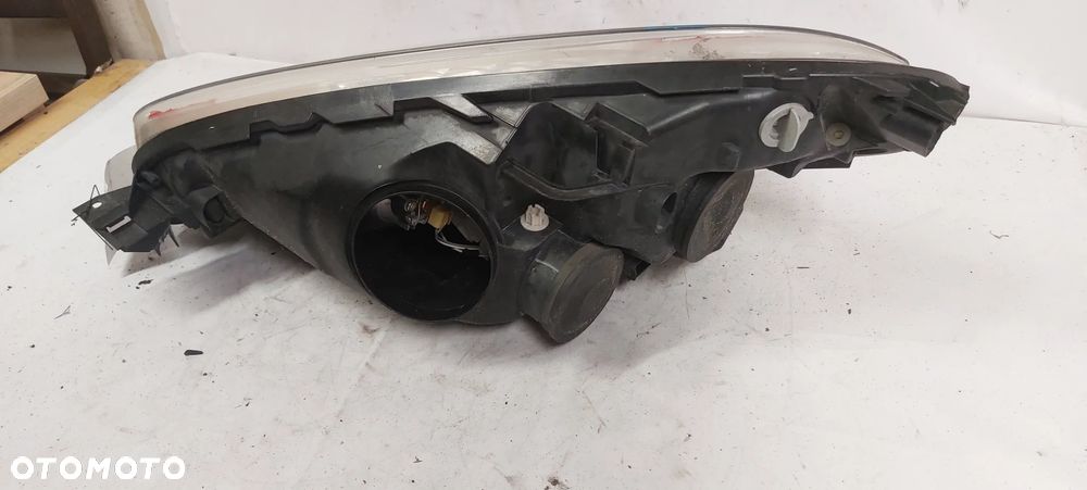 .  PRZOD PRZEDNIA LAMPA PRAWA CITROEN C4 GRAND PICASSO - 3