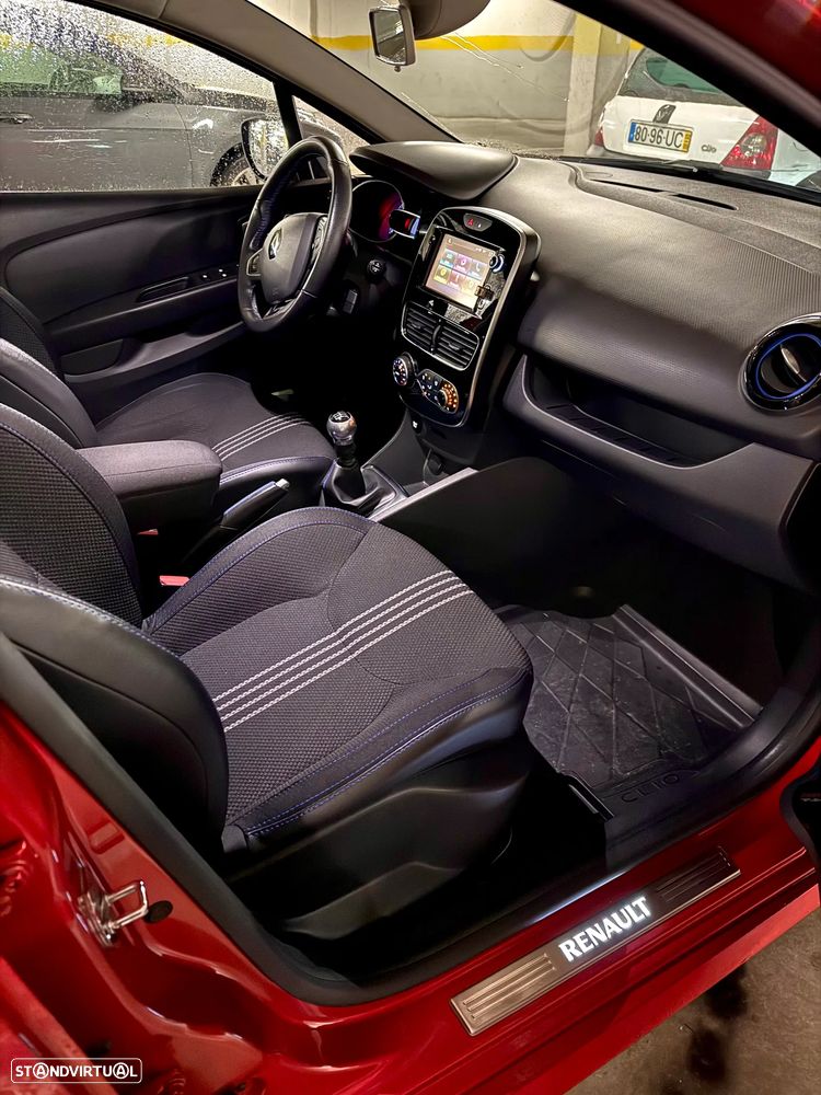 Renault Clio - 17