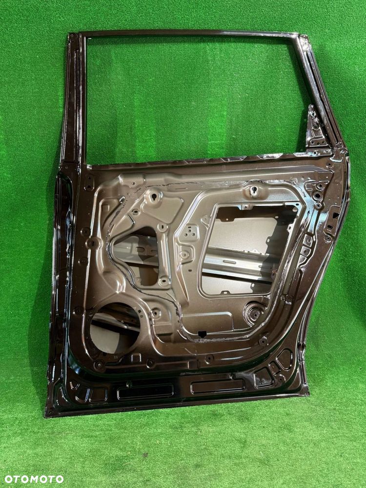 DRZWI TYŁ TYLNE PRAWE FORTHING U-TOUT NR:3279 - 6