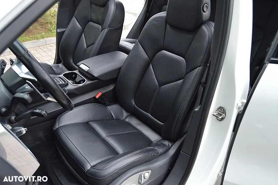 Porsche Cayenne Diesel Platinum Edition - 15