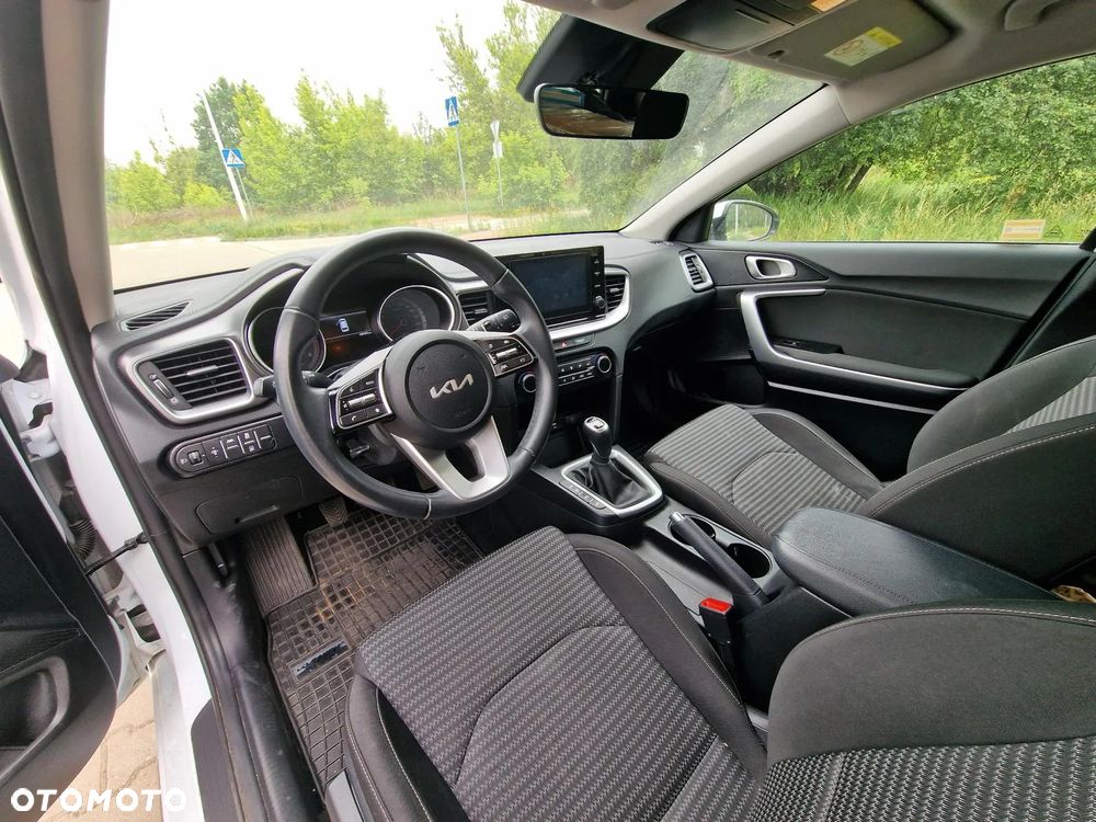 Kia Ceed 1.5 T-GDI M - 6