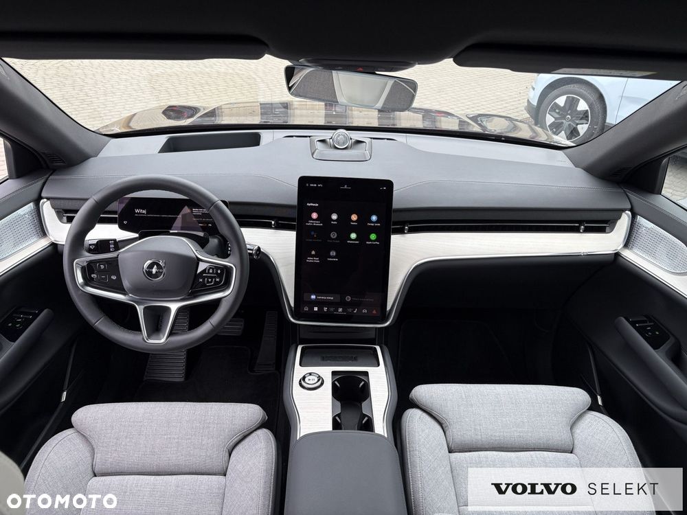 Volvo EX90 - 13