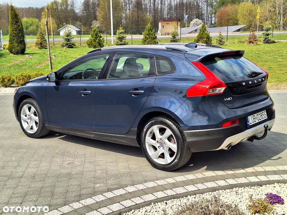 Volvo V40 Cross Country T4 Momentum - 11