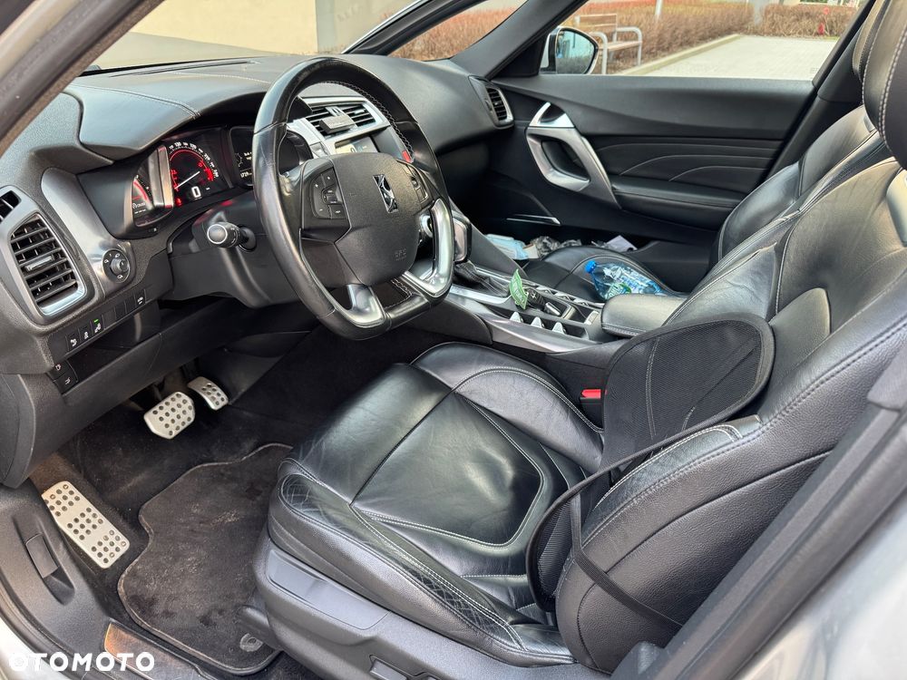 DS Automobiles DS 5 - 5