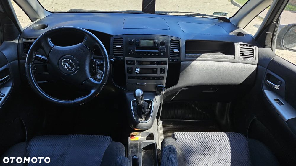 Toyota Corolla Verso 2.0 D-4D Sol - 12