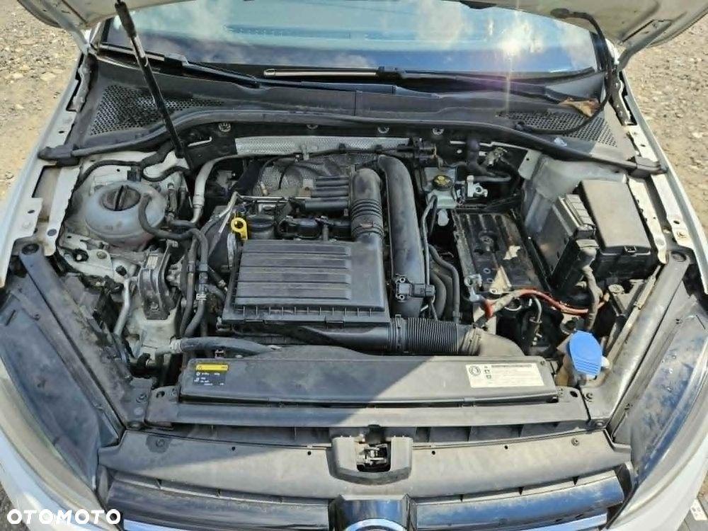 Volkswagen Golf 1.4 TSI ACT BlueMotion Technology DSG Highline - 19
