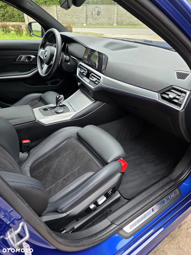 BMW Seria 3 330e M Sport sport - 9