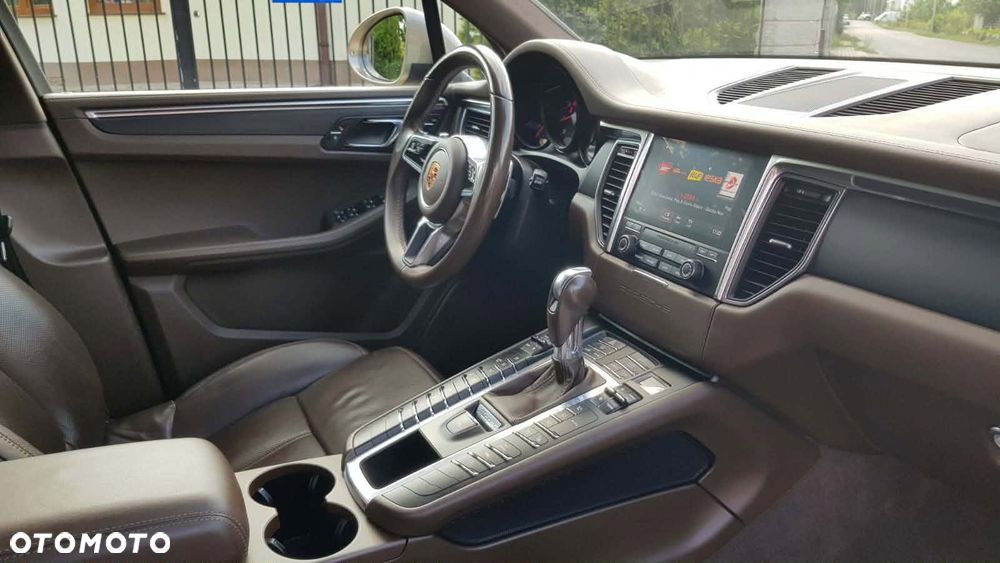 Porsche Macan - 14