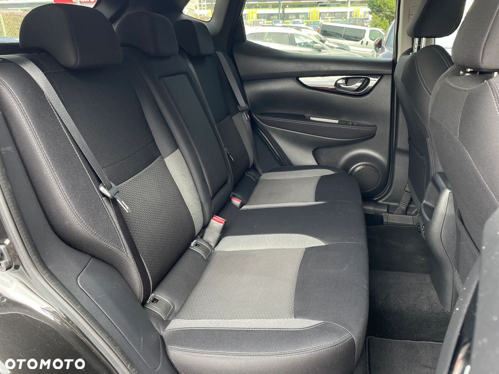 Nissan Qashqai 1.3 DIG-T N-Connecta EU6d - 15