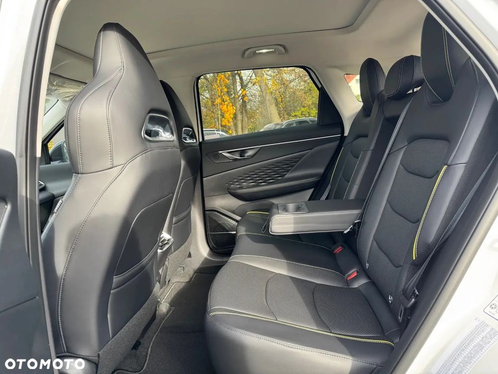 BAIC 5 Beijing 1.5T Business DCT - 19