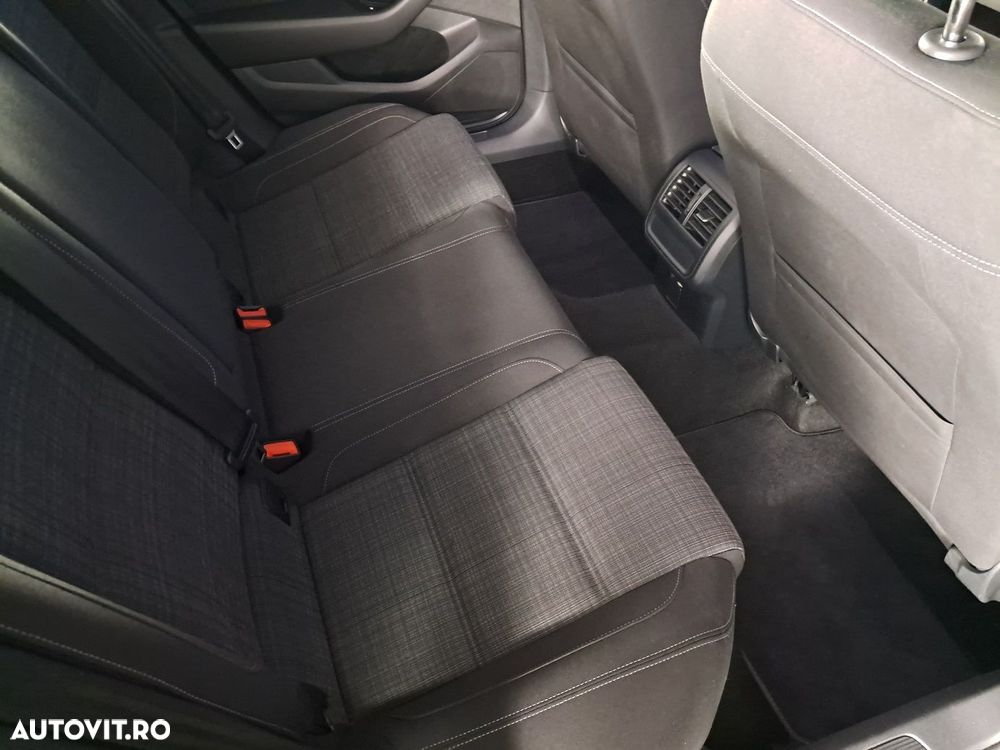 Volkswagen Passat Variant 2.0 TDI DSG Comfortline - 20