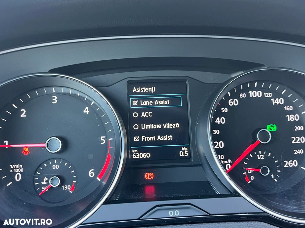 Volkswagen Passat 2.0 TDI DSG Highline - 17