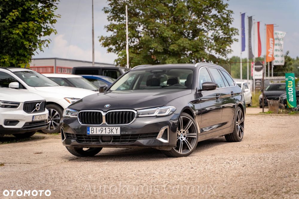 BMW Seria 5 530i xDrive Luxury Line - 1