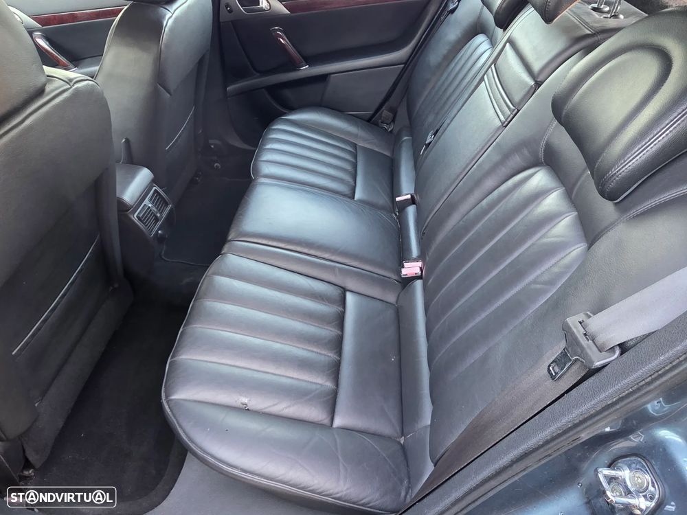 Peugeot 407 SW 2.2 HDi Executive - 25