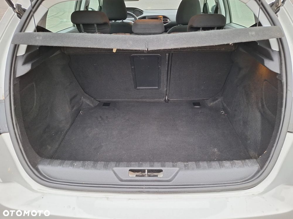 Peugeot 308 - 14
