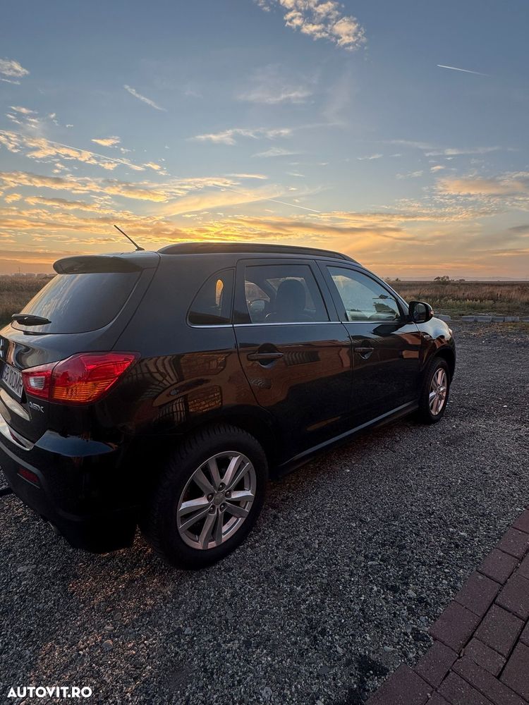 Mitsubishi ASX - 3