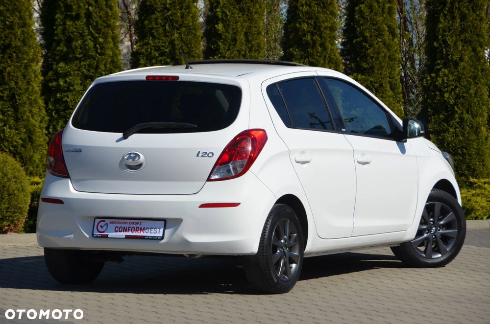 Hyundai i20 - 21