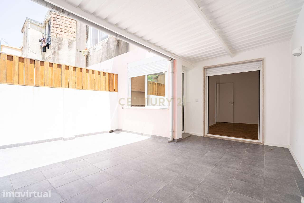 Apartamento Remodelado em Moscavide, Loures - 2 Quartos com Terraço - Grande imagem: 2/29