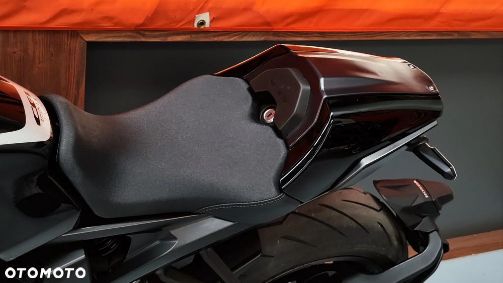Honda CB - 30