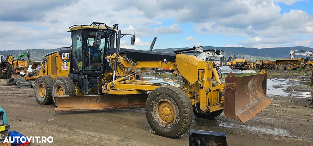 Caterpillar CAT 120 M Greder 6X4 - 2