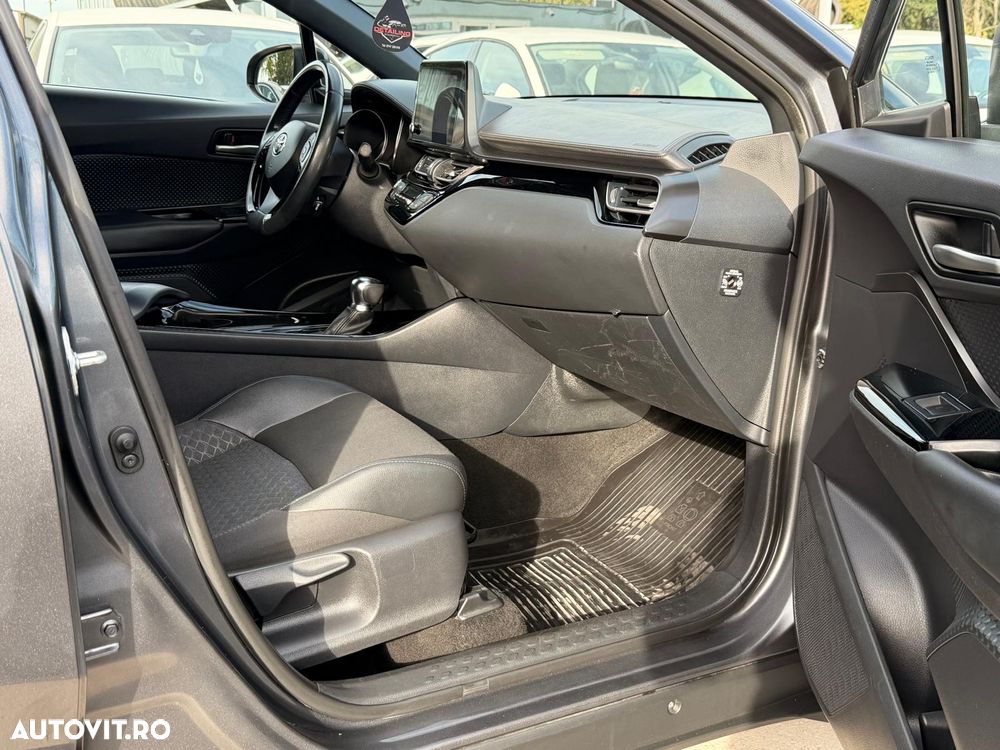 Toyota C-HR 1.8 HSD 122 CP 4x2 CVT Style - 18