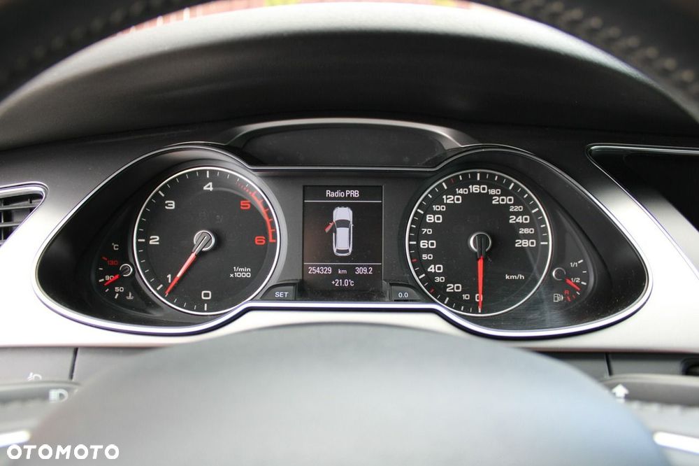 Audi A4 Avant 2.0 TDI DPF Ambiente - 19
