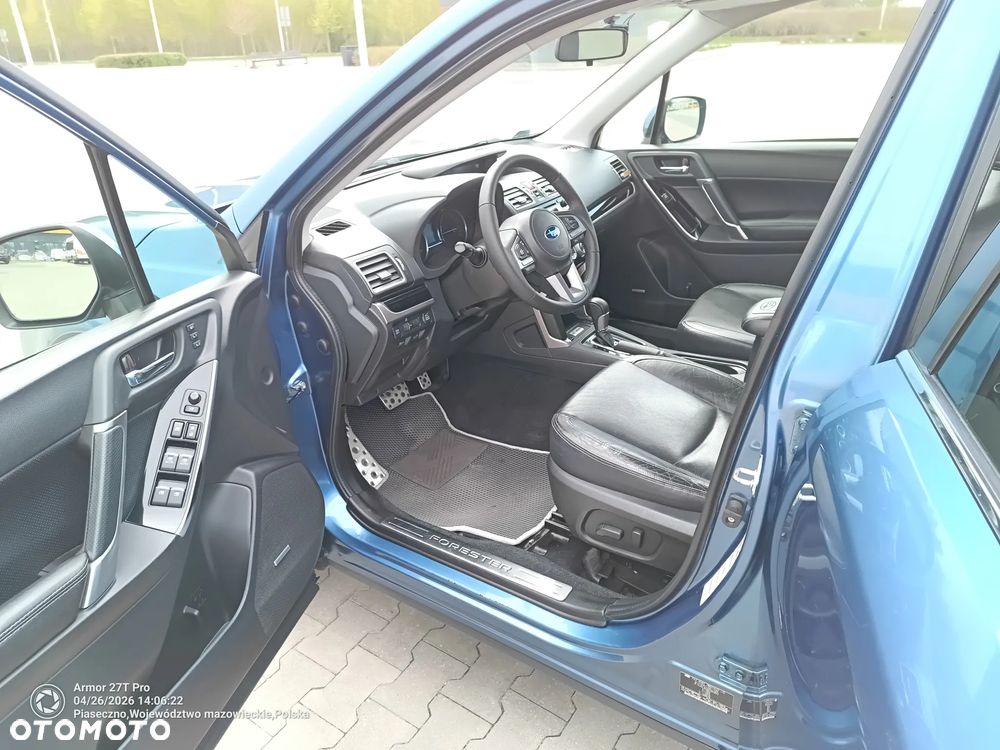 Subaru Forester 2.0 XT Platinum Lineartronic - 12