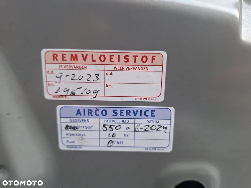 Kia Carens 1.6 GDI XL 7os EU6 - 23