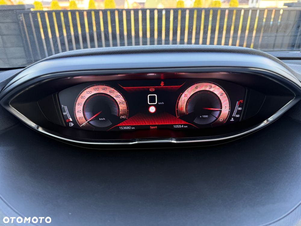 Peugeot 3008 1.5 BlueHDi GT S&S - 33