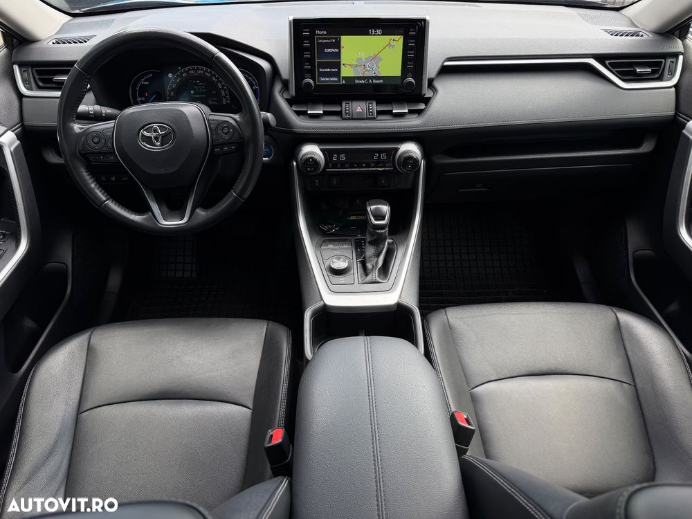 Toyota RAV4 - 11