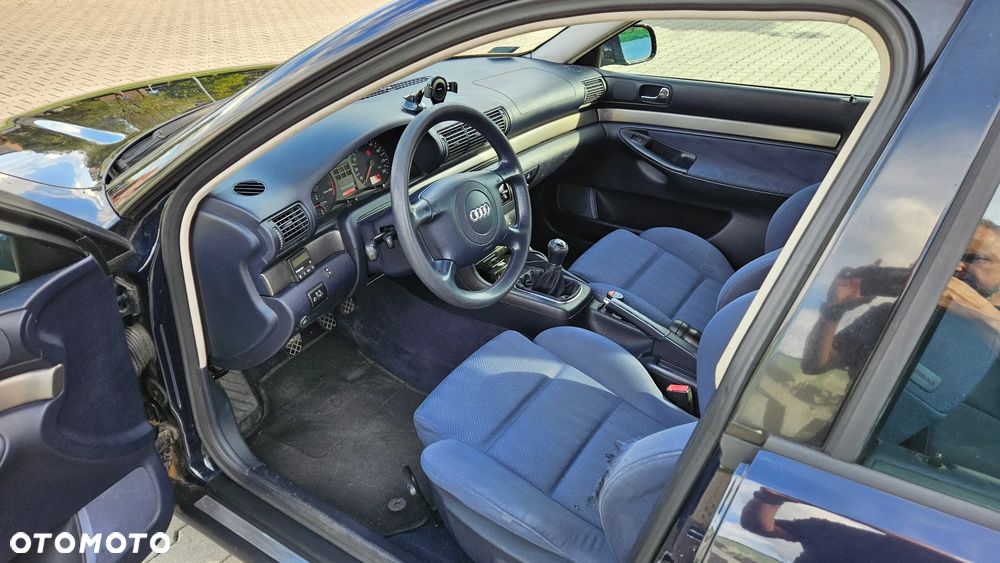 Audi A4 Avant 1.8T - 11