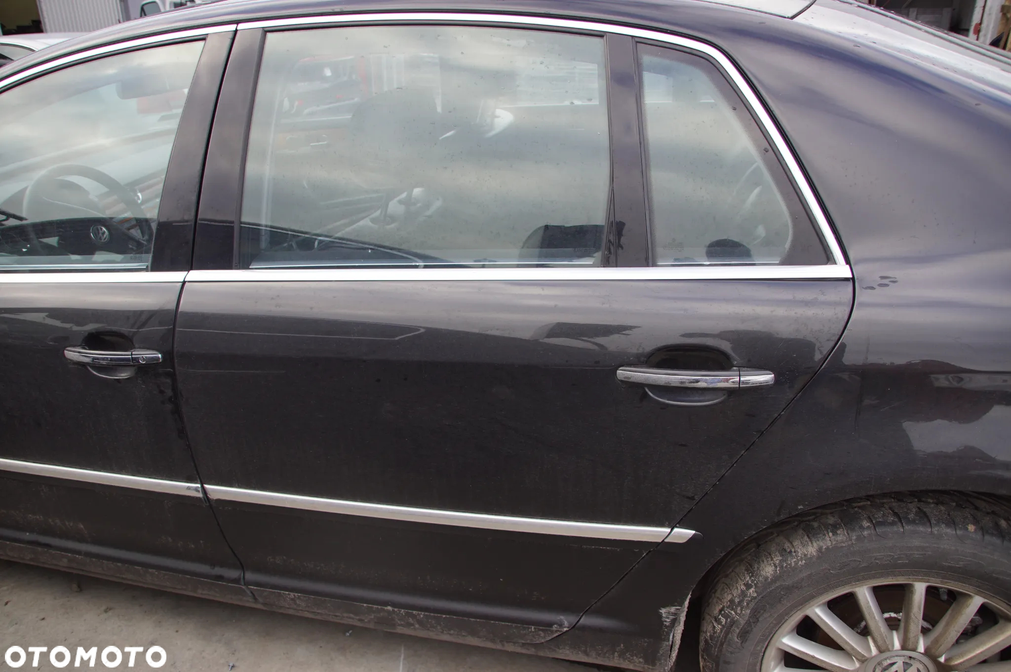Auto na części 692106889 Volkswagen Phaeton 3.2 V6 AYT lakier lr9v rocznik 2003 skrzynia gde drzwi maska lampa zderzak silnik felga skrzynia amortyzator poduszka alternator rozrusznik pompa - 14