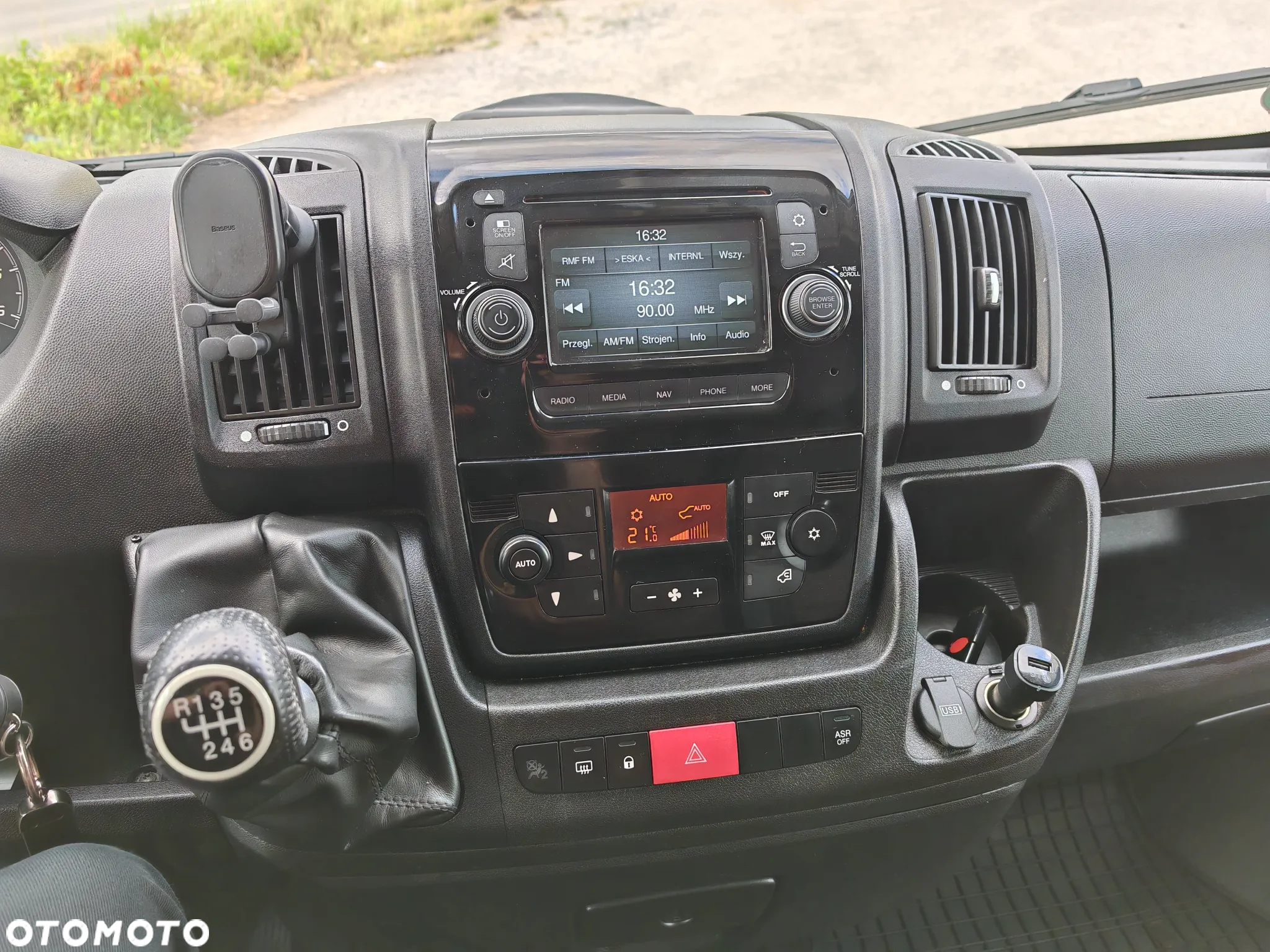 Peugeot Boxer 330 BlueHDi L1H1 - 14