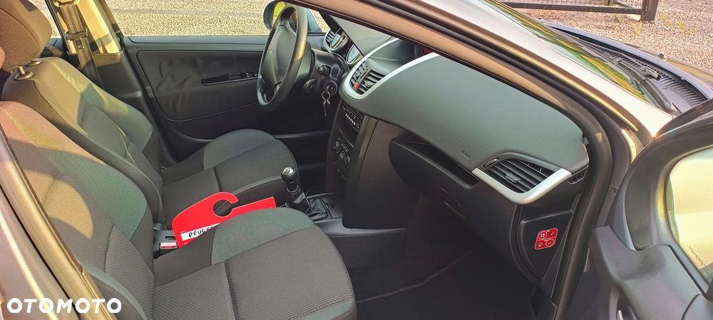 Peugeot 207 1.4 U Move - 20