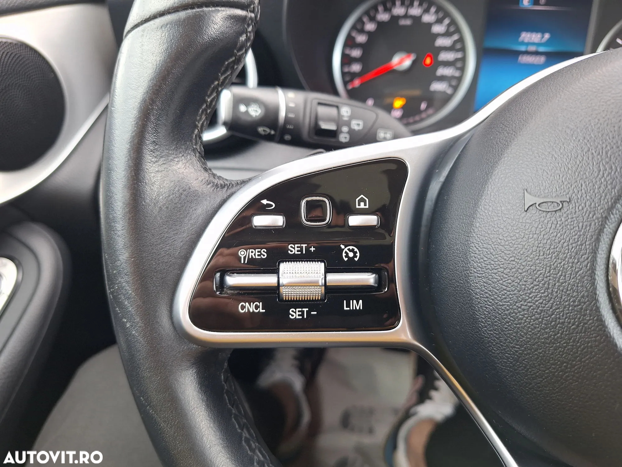 Mercedes-Benz GLC 220 d 4MATIC - 20